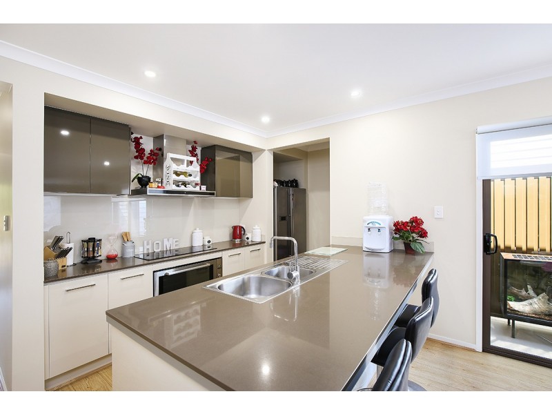 32 Emerald Drive, Caloundra West QLD 4551