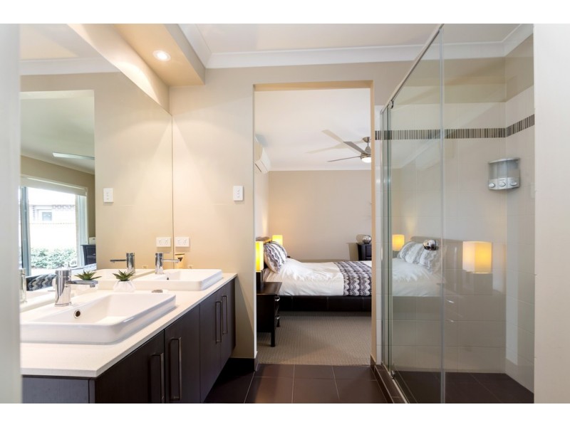 4 Sienna Street, Caloundra West QLD 4551