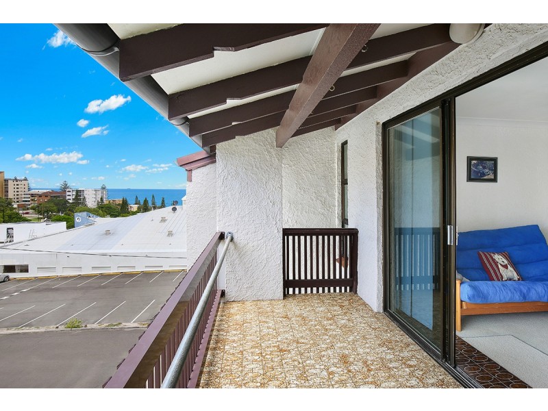 8/3 Sykes Avenue – Spanish Villa, Kings Beach QLD 4551