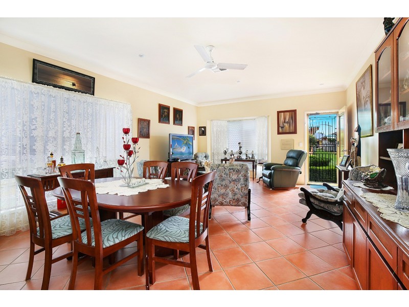 111/40 Lakeside Crescent, Currimundi QLD 4551