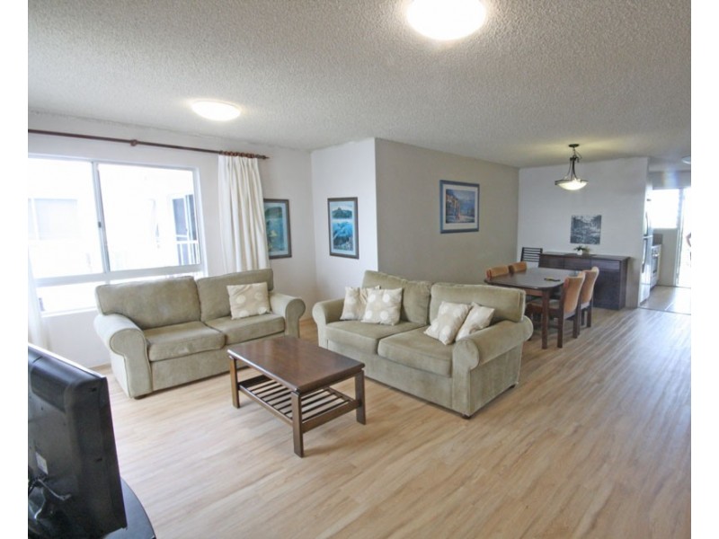 17/38 McIlwraith Street, Moffat Beach QLD 4551