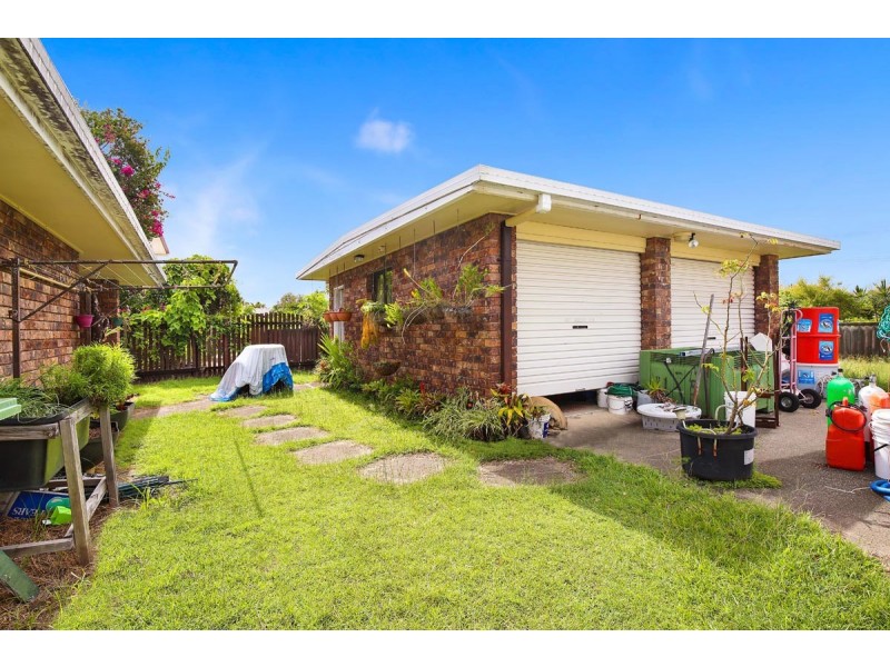 182 Golden Beach Esplanade, Golden Beach QLD 4551