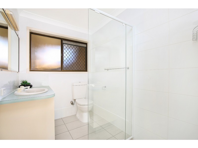 51 Wavell Av, Golden Beach QLD 4551