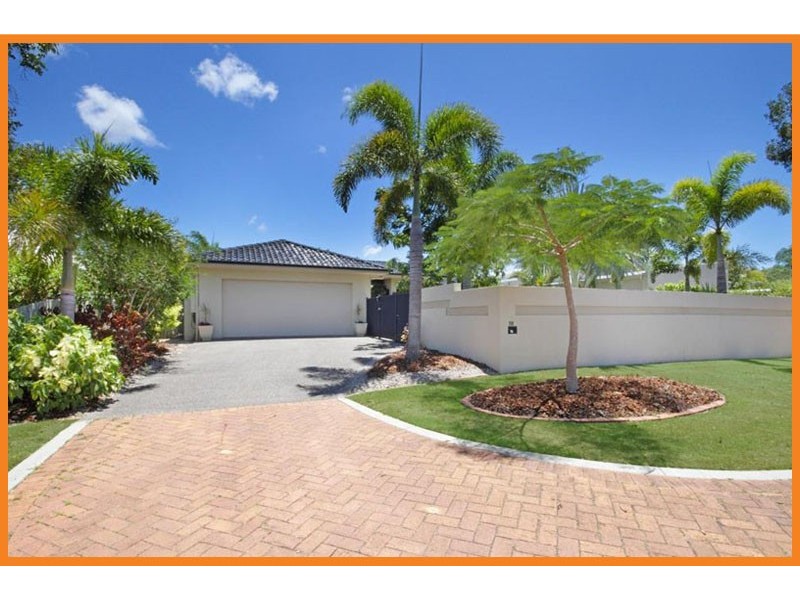 18 Undanbi Place, Pelican Waters QLD 4551