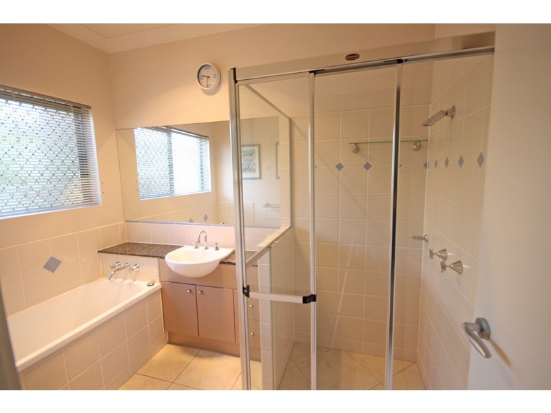 18 Undanbi Place, Pelican Waters QLD 4551