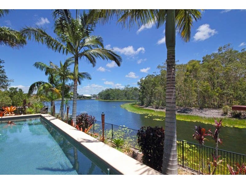 18 Undanbi Place, Pelican Waters QLD 4551