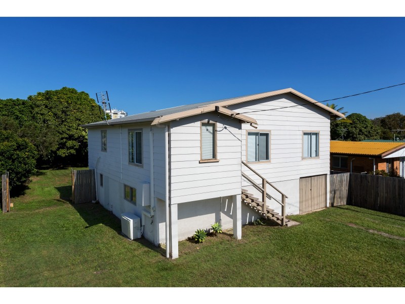 8 Park Street, Caloundra QLD 4551