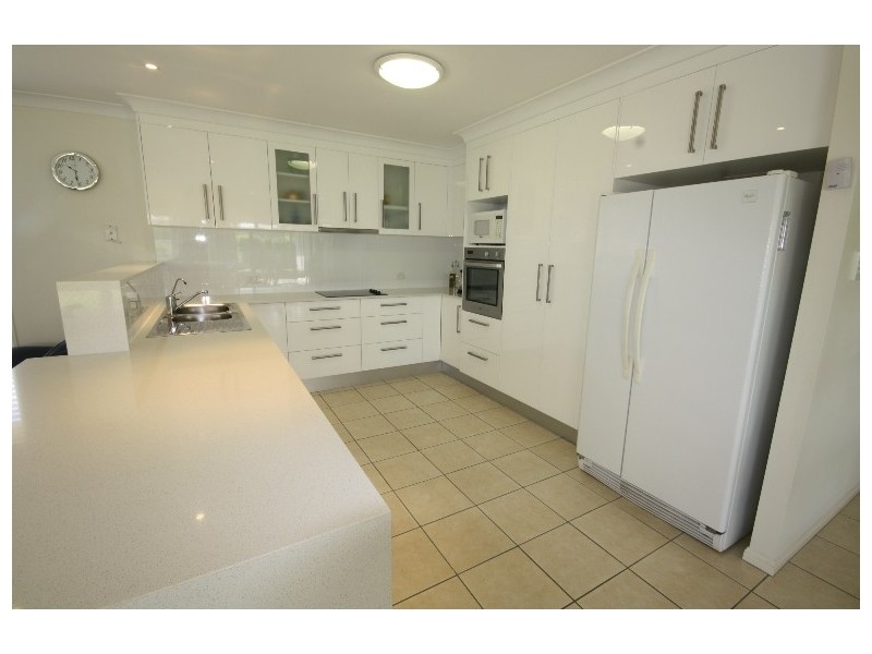 4 Rutherford Pl, Pelican Waters QLD 4551