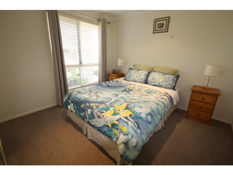 4 Rutherford Pl, Pelican Waters QLD 4551