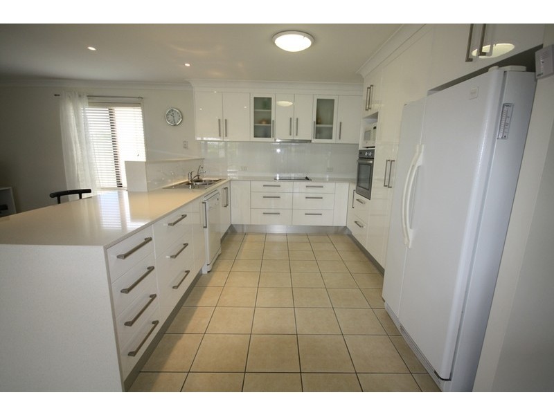 4 Rutherford Pl, Pelican Waters QLD 4551