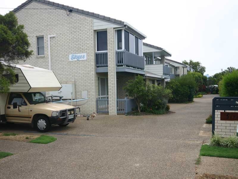 2/7 Gregory St – Sitges, Golden Beach QLD 4551