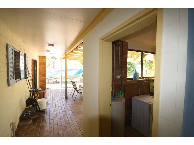 5 Kowandi St, Wurtulla QLD 4575