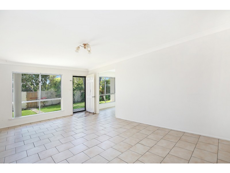 2 Ilya St, Currimundi QLD 4551