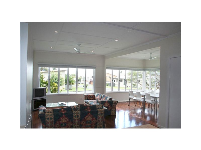 18 Campbell Street, Moffat Beach QLD 4551