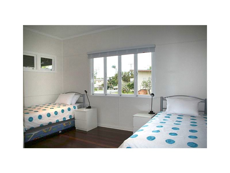 18 Campbell Street, Moffat Beach QLD 4551