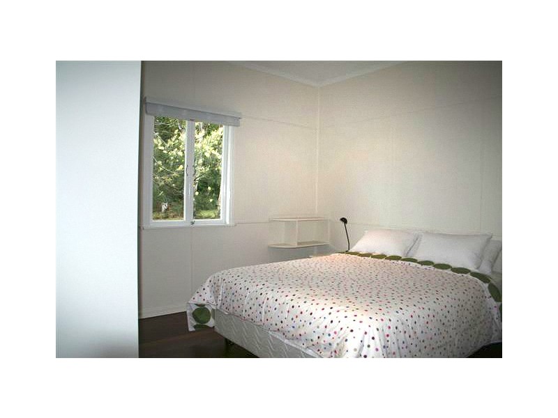 18 Campbell Street, Moffat Beach QLD 4551