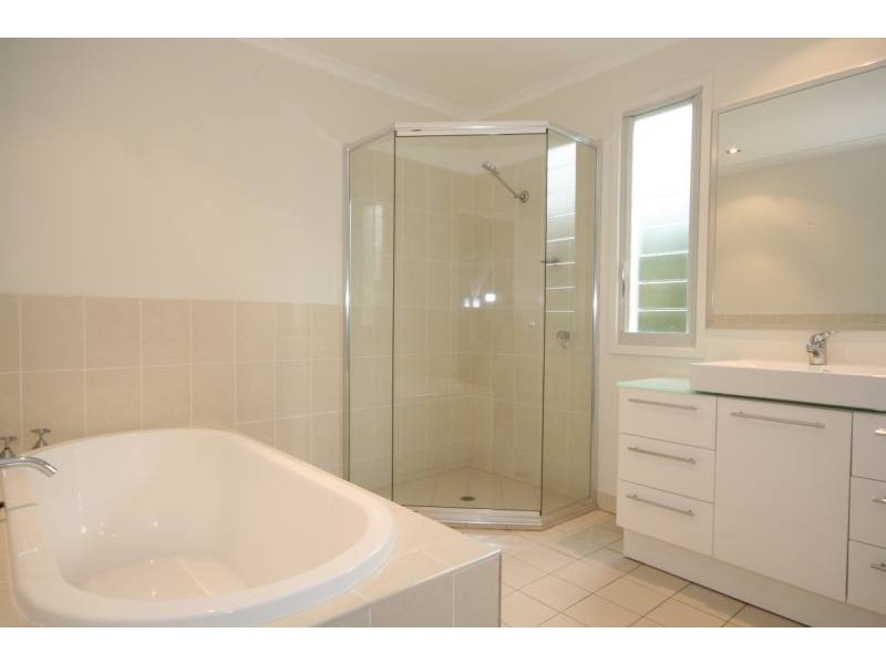 9 Nothling Street, Moffat Beach QLD 4551