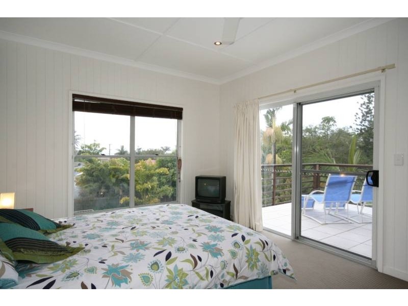 9 Nothling Street, Moffat Beach QLD 4551