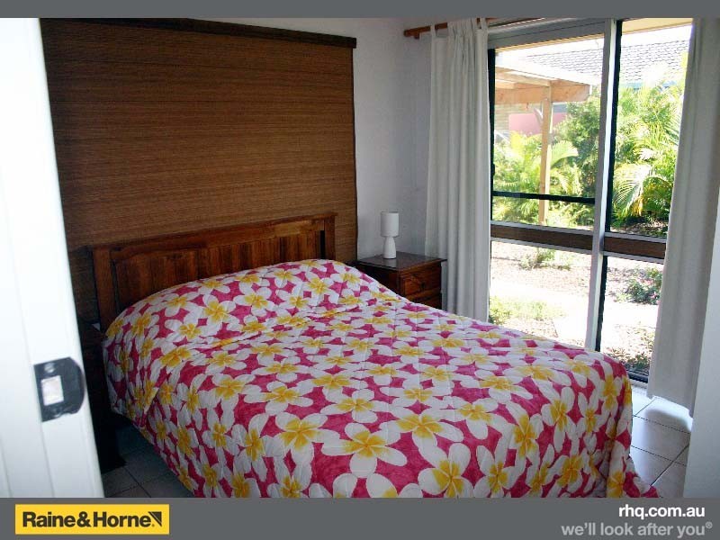 29 Montgomery Cres, Golden Beach QLD 4551