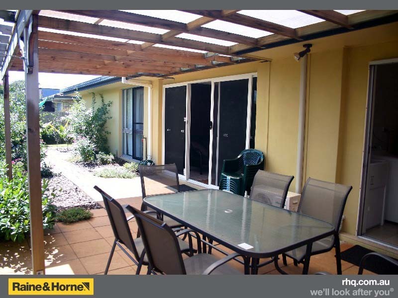 29 Montgomery Cres, Golden Beach QLD 4551