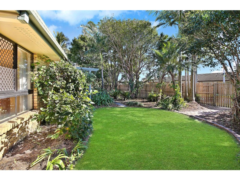 51 Wavell Av, Golden Beach QLD 4551