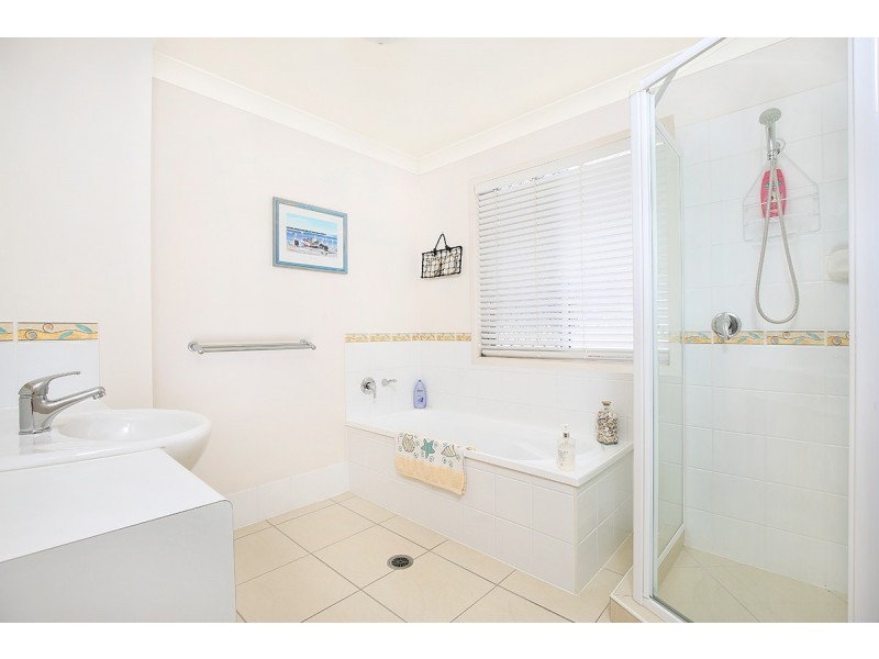 10/1 Harbourlights Way, Pelican Waters QLD 4551