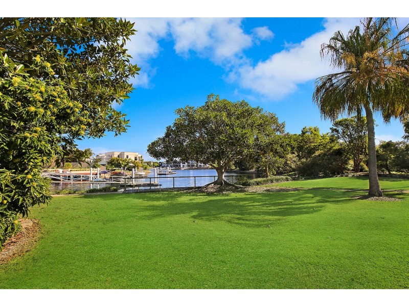 10/1 Harbourlights Way, Pelican Waters QLD 4551