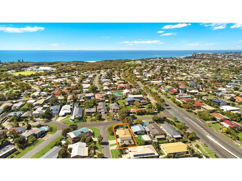 18 Hill Street, Currimundi QLD 4551