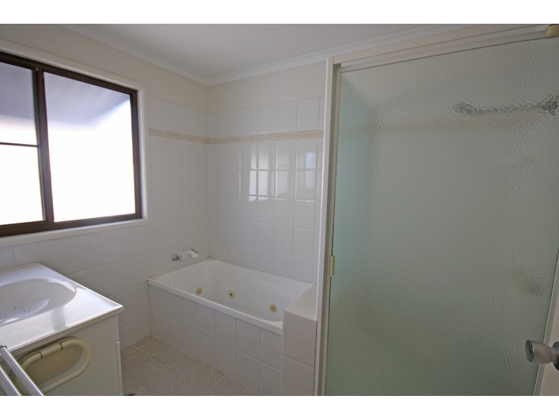110 Esplanade, Golden Beach QLD 4551
