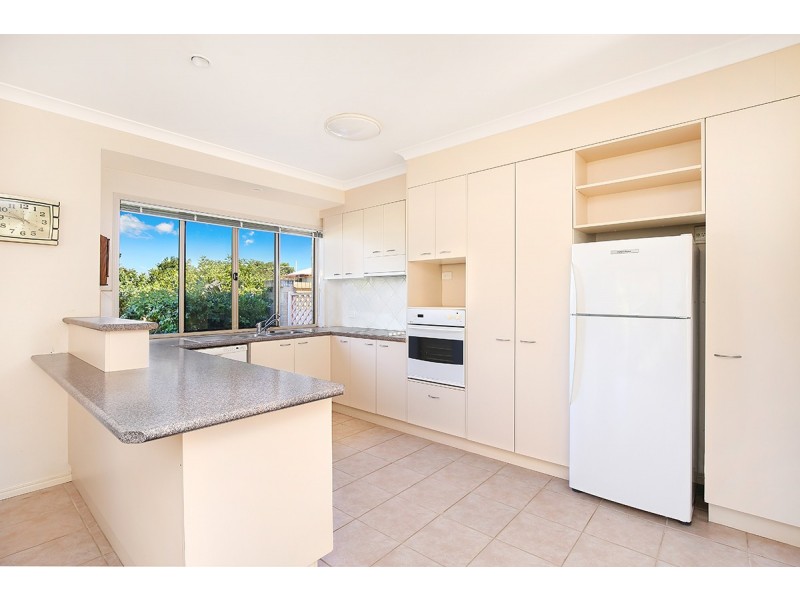 135 Landsborough Pde, Golden Beach QLD 4551
