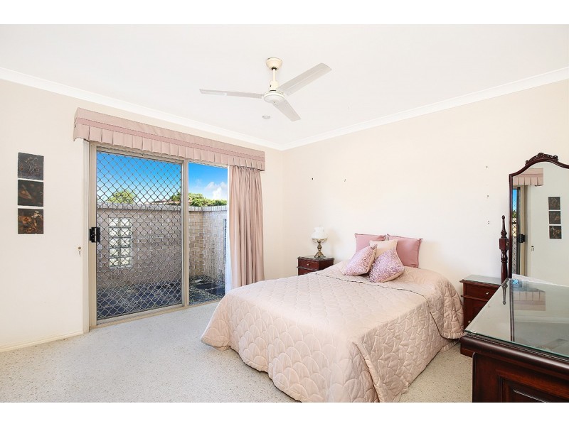 135 Landsborough Pde, Golden Beach QLD 4551