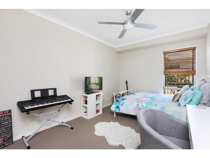 11 Comet St, Pelican Waters QLD 4551