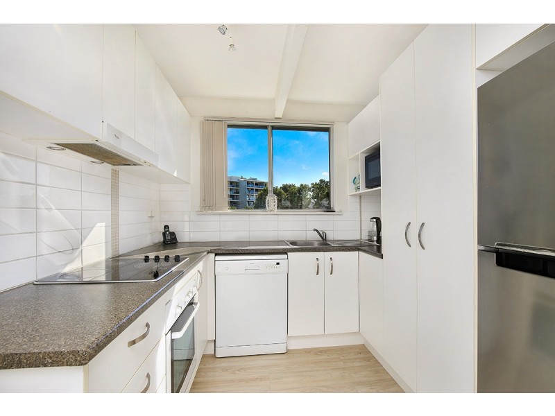 5/5 Mahia Terrace – Beach View, Kings Beach QLD 4551