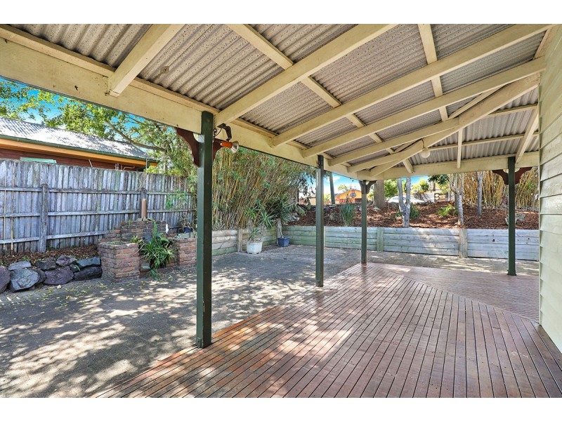 8 Pinaroo St, Battery Hill QLD 4551