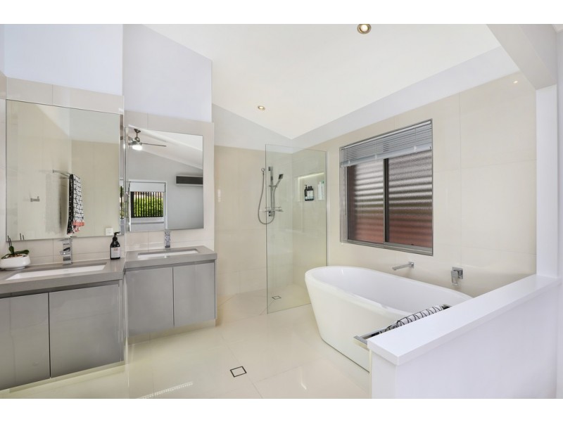 33 Kumala St, Battery Hill QLD 4551