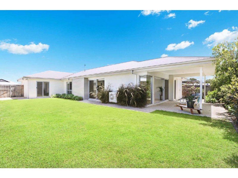 13 Promontory Street, Birtinya QLD 4575