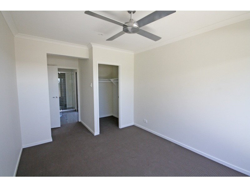 44 Amber Drive, Caloundra West QLD 4551