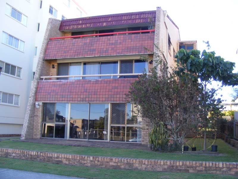 4/9 Cooma Terrace, Caloundra QLD 4551