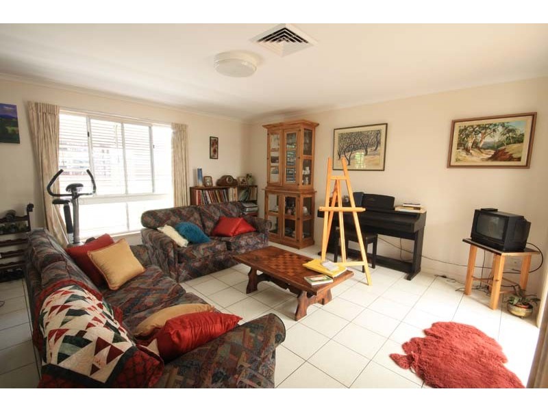 15 Barnett Street, Golden Beach QLD 4551