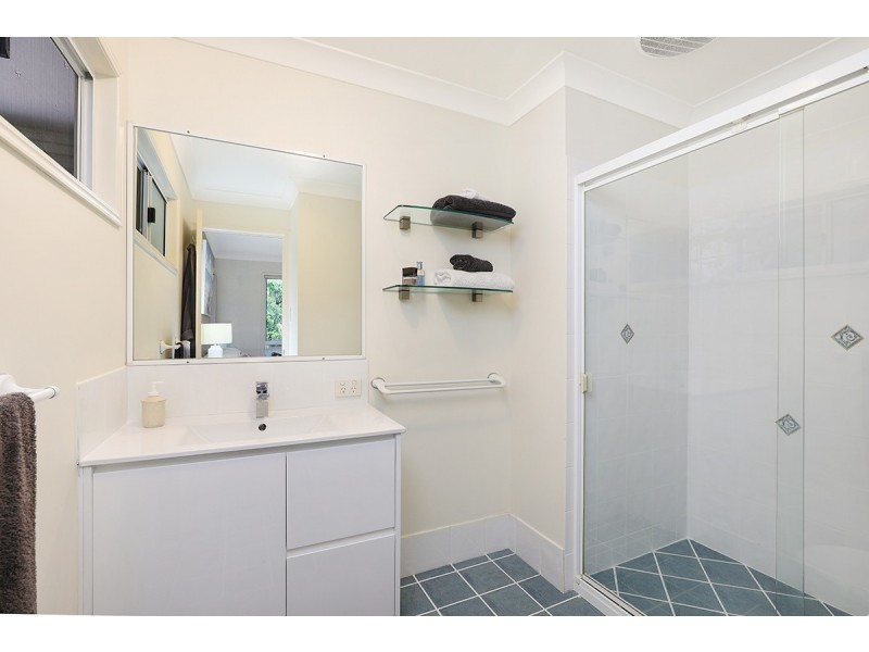 33 Tiverton Place, Landsborough QLD 4550