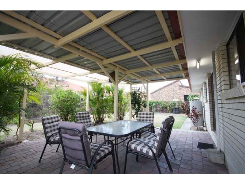 2 Pumicestone Place, Golden Beach QLD 4551