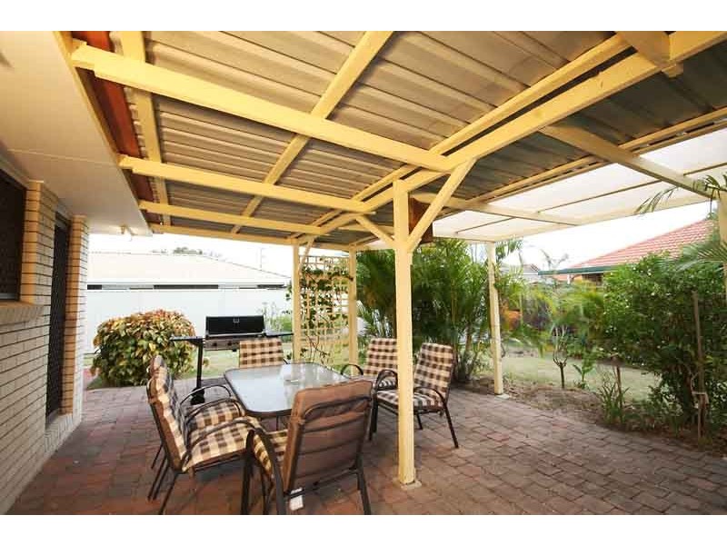 2 Pumicestone Place, Golden Beach QLD 4551