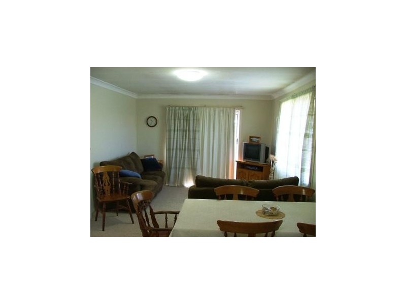 1 Wavell Court, Golden Beach QLD 4551