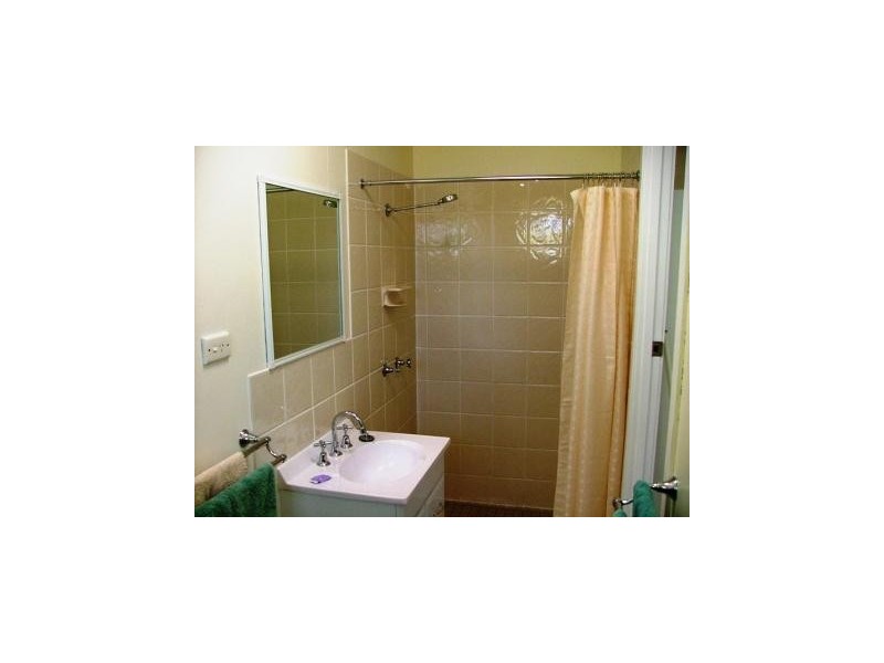 1 Wavell Court, Golden Beach QLD 4551