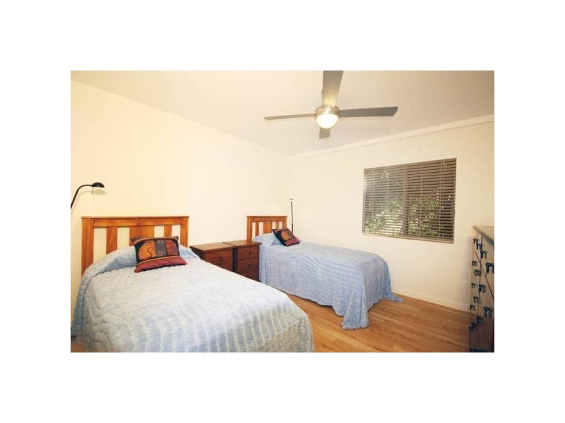 2 Robe, Currimundi QLD 4551