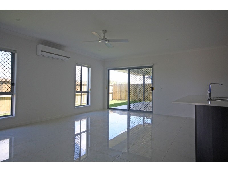 74 Meredith Crescent, Bells Creek QLD 4551