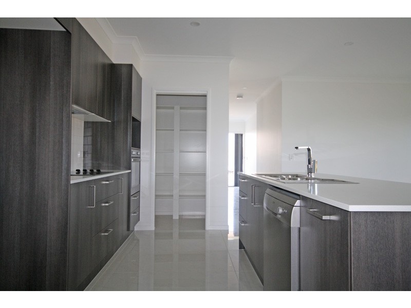 74 Meredith Crescent, Bells Creek QLD 4551