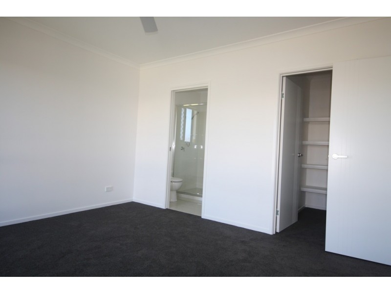 74 Meredith Crescent, Bells Creek QLD 4551