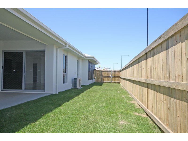 74 Meredith Crescent, Bells Creek QLD 4551