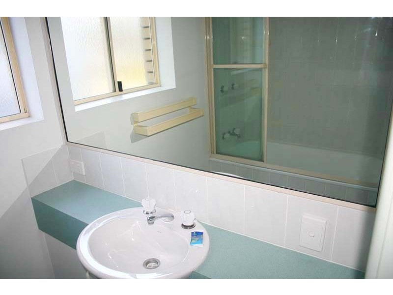 8/60 Lower Gay Terrace – Beach Cove, Kings Beach QLD 4551